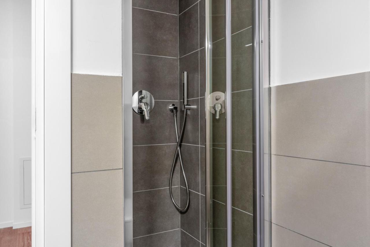 Modern With Terrace & Garage By Ndp Rent Apartment Milan Luaran gambar